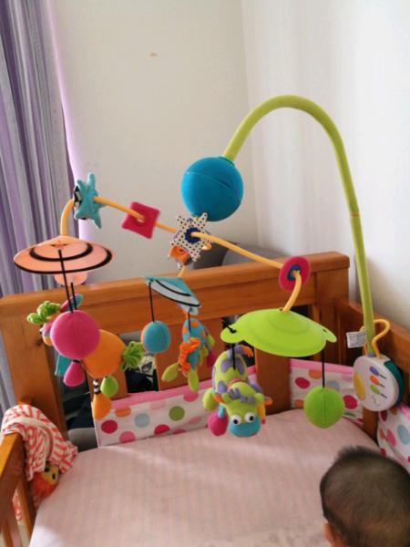 Tiny love cot musical mobile