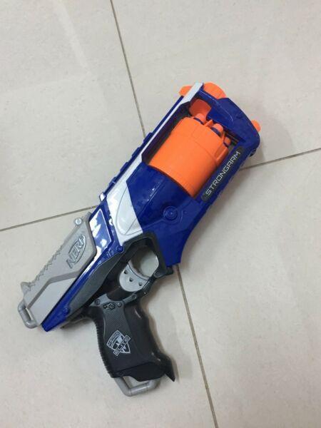 Nerf N Strike Elite - Strongarm