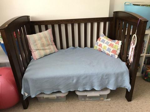 Boori cot bed/toddler bed/seat