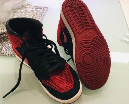 Nike Air Jordan Retro High Flyknit - As new with receipt