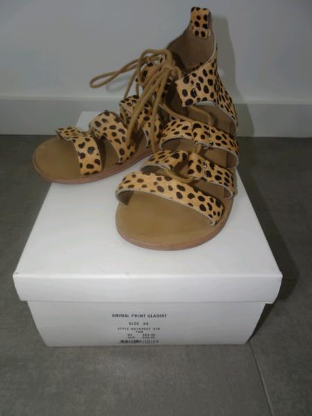 Pre-loved Country Road Girls leopard print sandals EU 34
