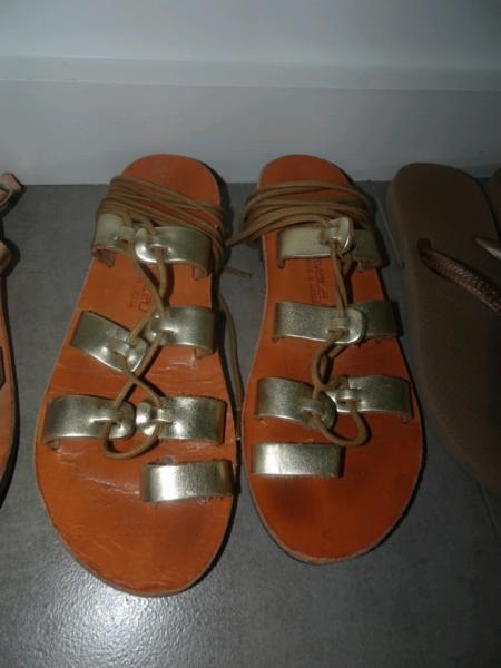 Pre-loved Girls Sandals & Thongs sizes 3/4