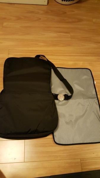 New Nappy Diaper Messenger Bag including chnage mat