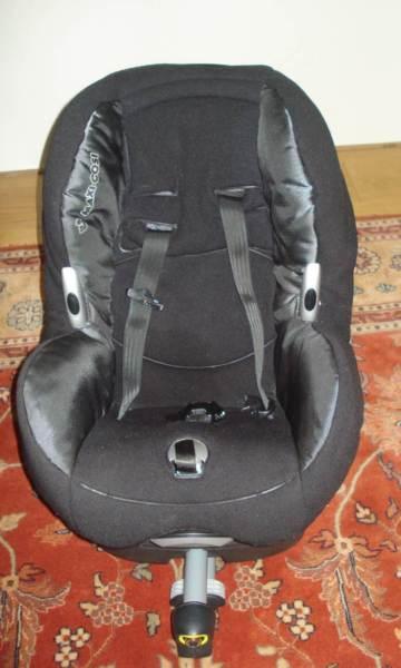 MAXICOSI CHILDRENS CAR SEAT