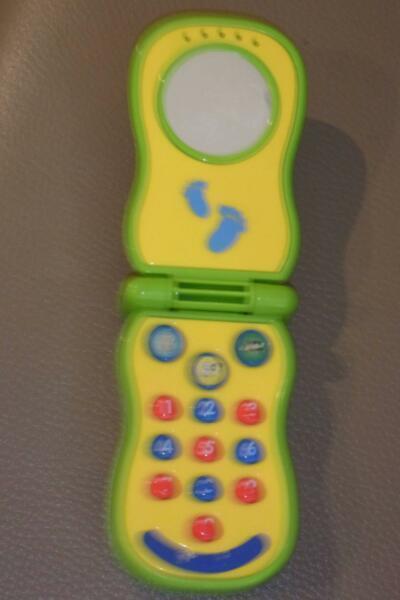 toddlers toy phone with sounds