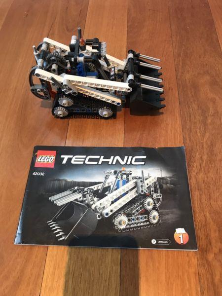 LEGO Technic front end loader