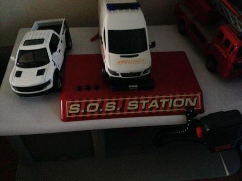 Police, ambulance, fire & station Playset