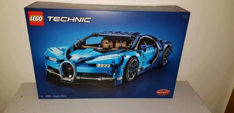 LEGO Technic 42083 Bugatti Chiron - Brand New