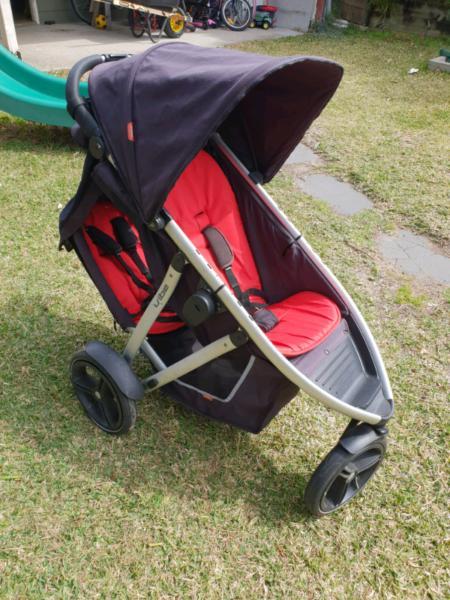 Phil and Ted's Vibe Double Pram (with lots of extras)