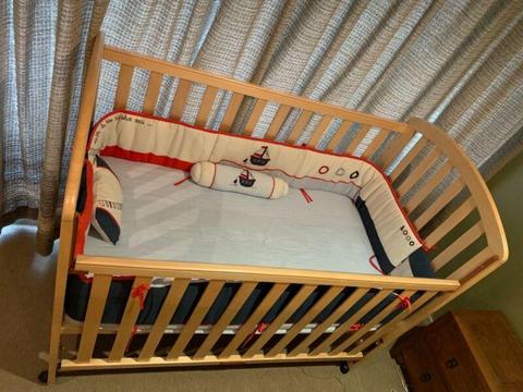 Baby cot/Child bed