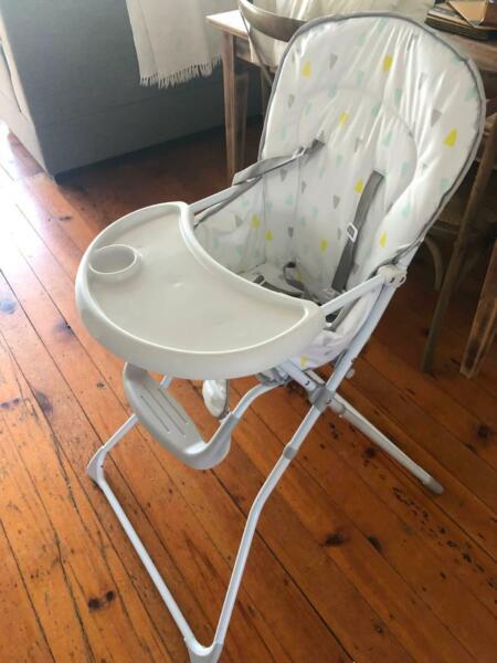 Highchair, Travel Cot & Car Seat - all as new & ex condition