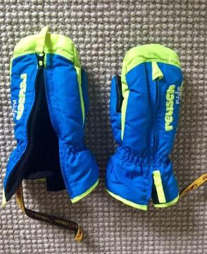 Ski gloves - kids aged 4-5