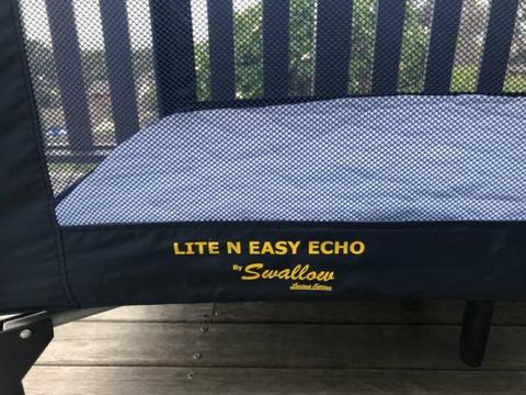Baby Porta Cot in excellent condition