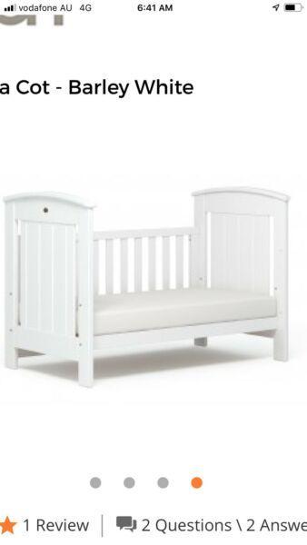 Boori cot / toddler bed with mattress and trundle