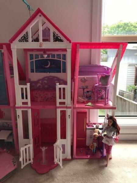 Barbie California House