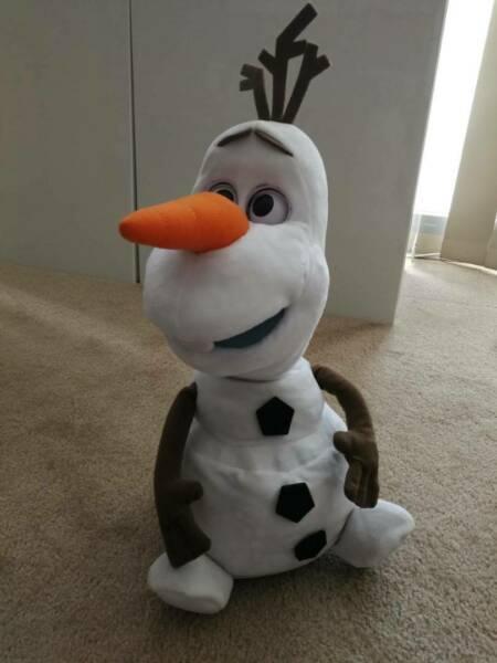 Disney Frozen Plush Ultimate Olaf Remote Control Toy