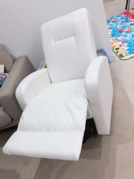 Bebecare glider rocking nursing chair recliner 99% New
