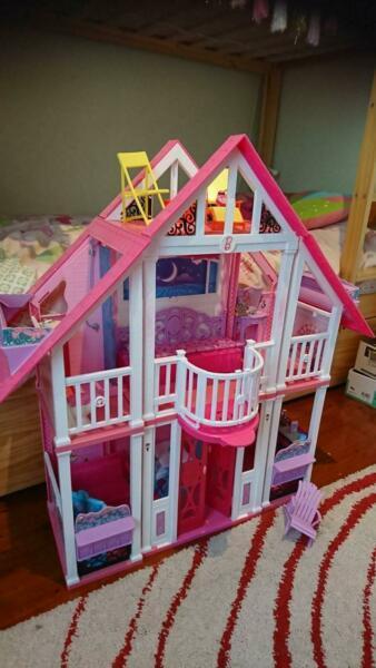 Barbie house with furniture