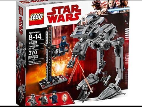 Brand New LEGO 75201 Star Wars First Order AT-ST