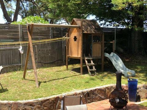 Wooden Outdoor Childs Activity / Cubby House