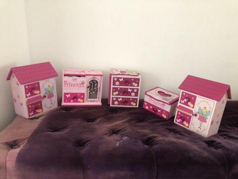 Kids jewelry boxes, accessories and dressing table