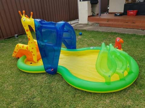 Kids water pool play centre