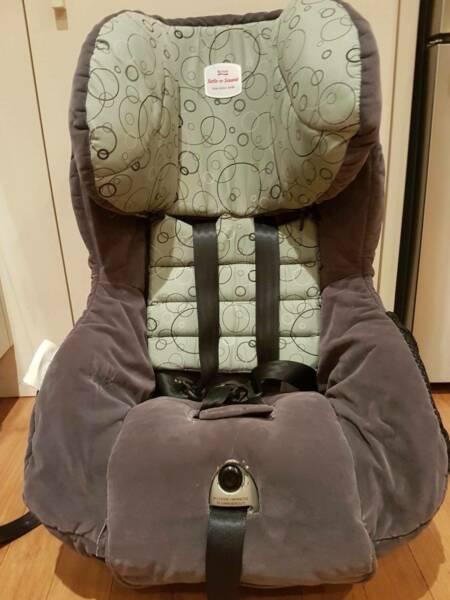 Britax Safe-n-sound Meridian baby seat - good used cond