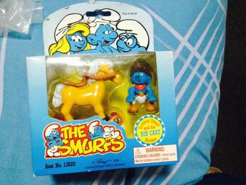 Smurf toys