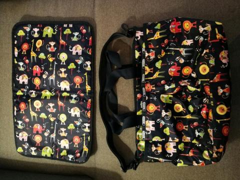Nappy bag / Mummy bag with change mat
