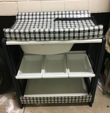 BABY CHANGE TABLE AND BATH GOOD CONDITION