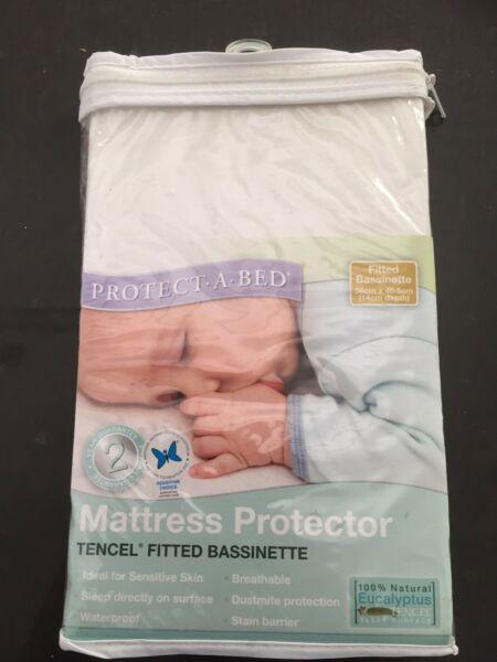 Brand New Fitted Bassinet Protector - Tencel