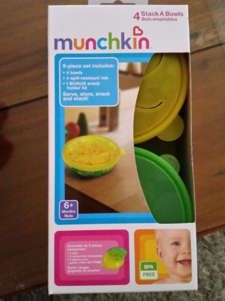Munchkin stack a Bowls / Baby food bowls