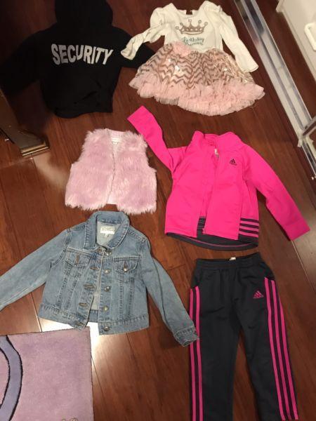 Super cute size 2-4 girls almost brand new name brand clothes