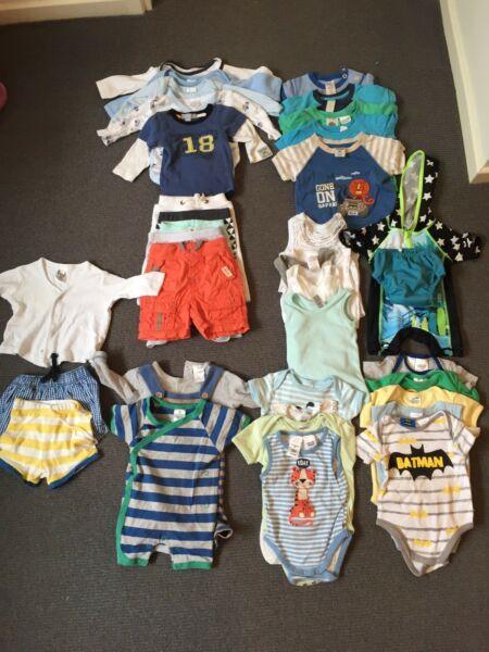 Baby clothes & swimmers size 000 (0-3mths)