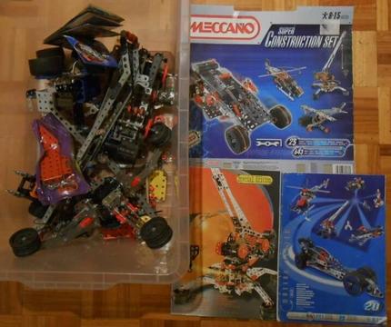 Meccano metal construction toys bulk lot plus books approx 2.5 kg