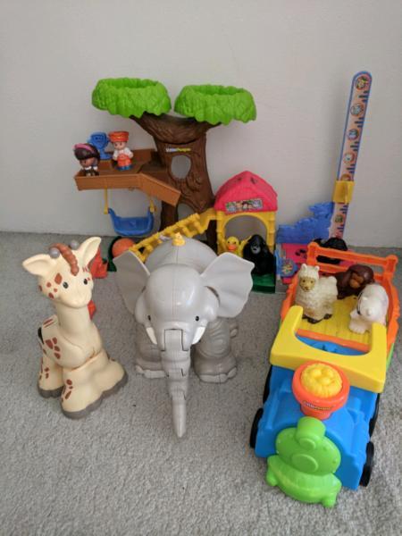 Fisher-Price Zoo Animal toy set