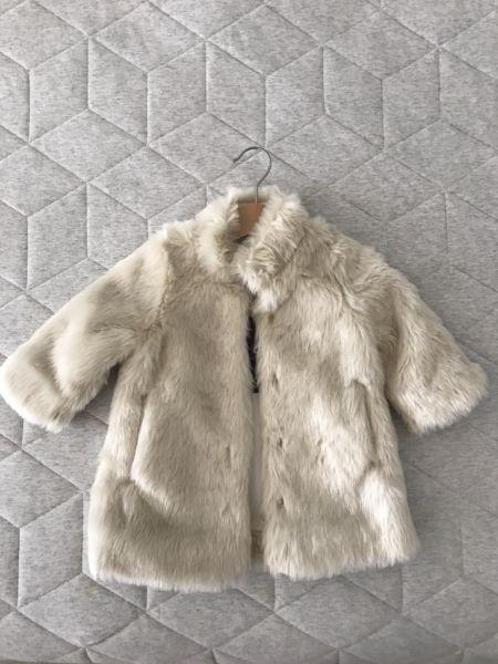 BNWT Tommy Hilfiger Girls Ivory Faux Fur Coat