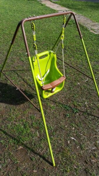 Baby / Todder Indoor / Outdoor Swing with frame