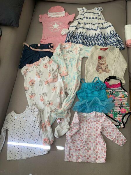 Baby girl clothes bundle size 0