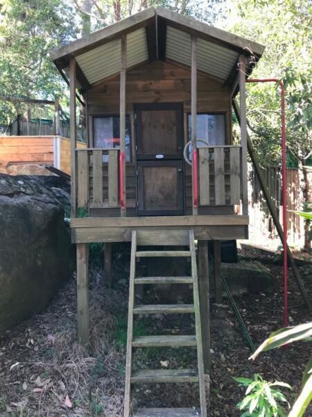Arrons Cubby House, Swing and Trampoline