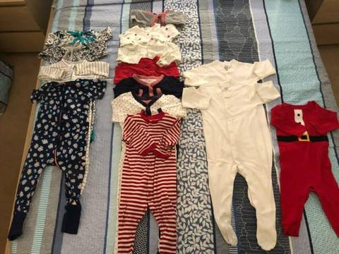 14 x Onesies 12 to 18 months