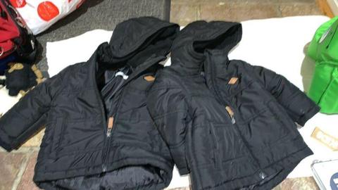 Black hoodie wind jacket