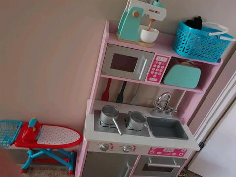 mini kitchen
