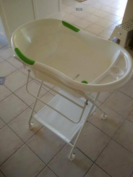 Baby bath tub and stand