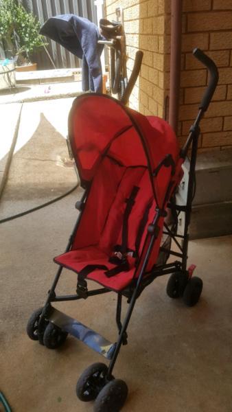 stroller near new used when babysitting