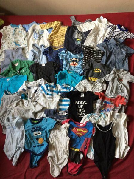 88 pieces boys clothes size 000