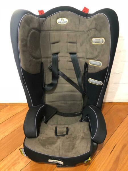 Infasecure Booster Seat (Great Condition)