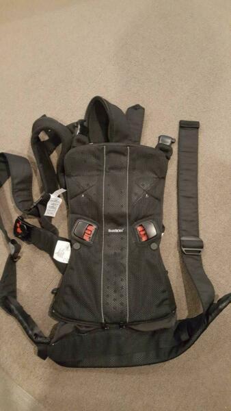 Baby bjorn carrier one black