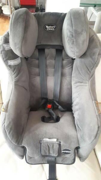 Mothers Choice Emperor Convertible Baby / Child Car Seat