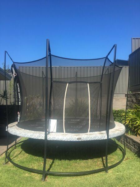 Vuly 12 ft trampoline
